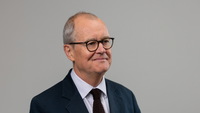 Honorary Fellow, Lord Patrick Vallance, resigns from ministerial role